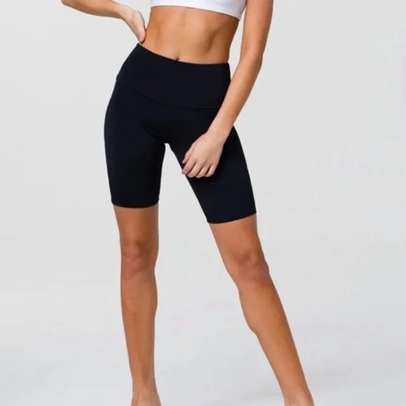 Onzie High Rise Bike Short - Picture 2 of 5